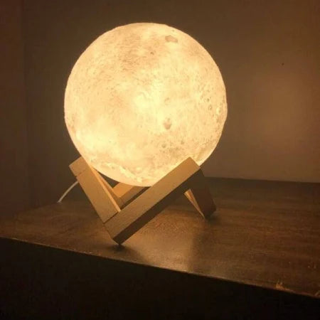 3D Printed Moon Lamp – Touch of the Universe in Your Hands